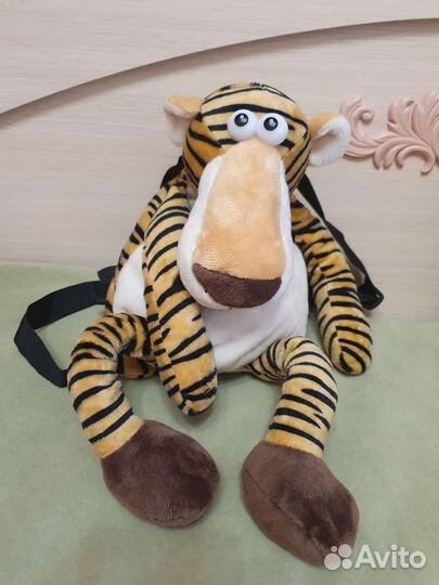 Новые мякгие игрушки и рюкзачки