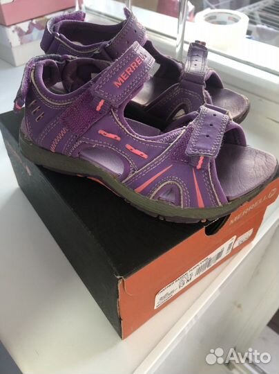 Сандалии для девочки