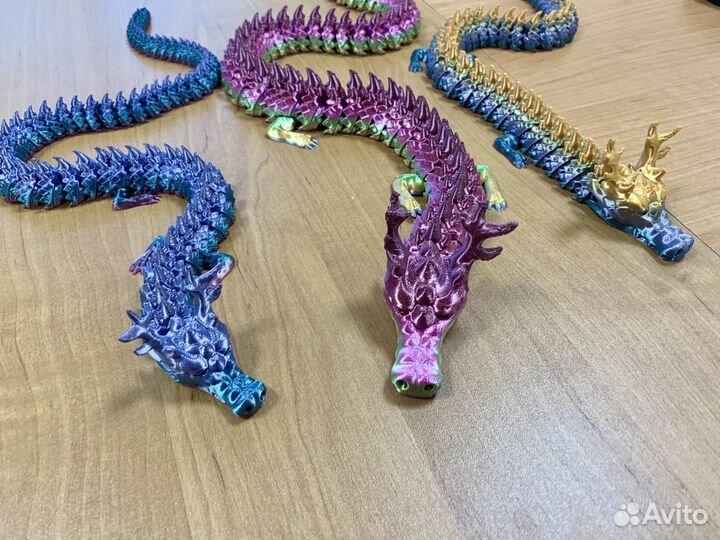 Подарок на новый год дракон трехцветный