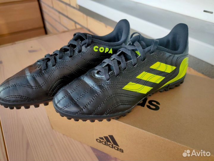 Бутсы детские Adidas(Сороконожки) 33