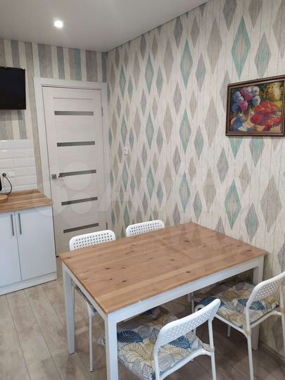 3-к. квартира, 63 м², 1/10 эт.