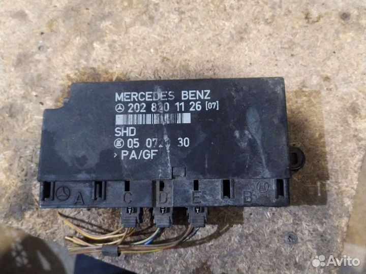 Блок управления стеклоподъемников Мерседес