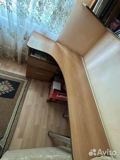 Угловой письменный стол бу