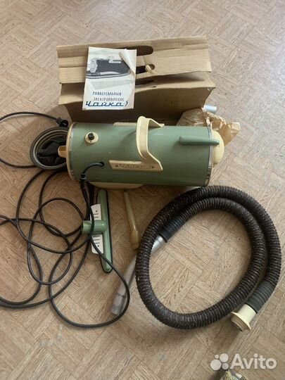 Пылесос старинный