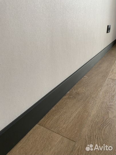 Плинтус (полистирол) покрашенный