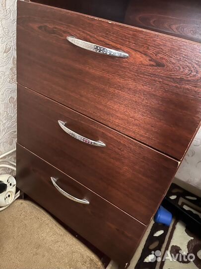 Компьютерный стол