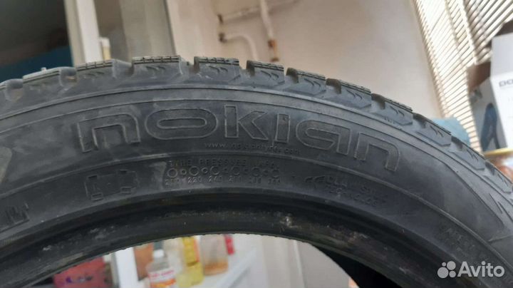 Nokian Tyres Hakkapeliitta 5 215/55 R17 98T