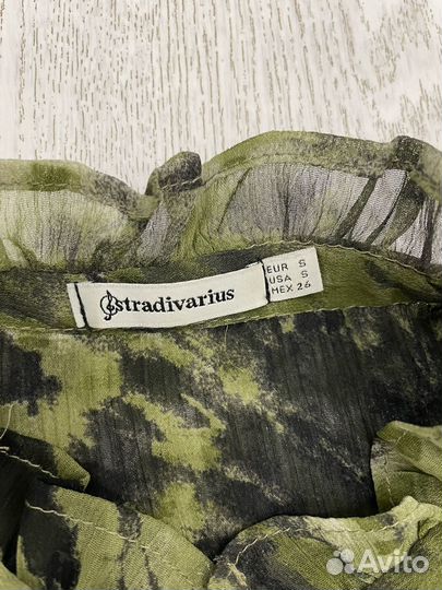 Платье Stradivarius