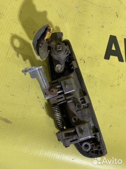 Ручка двери передняя левая Kia Rio JB 2009-2011