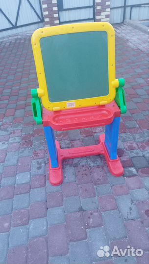Детский стол