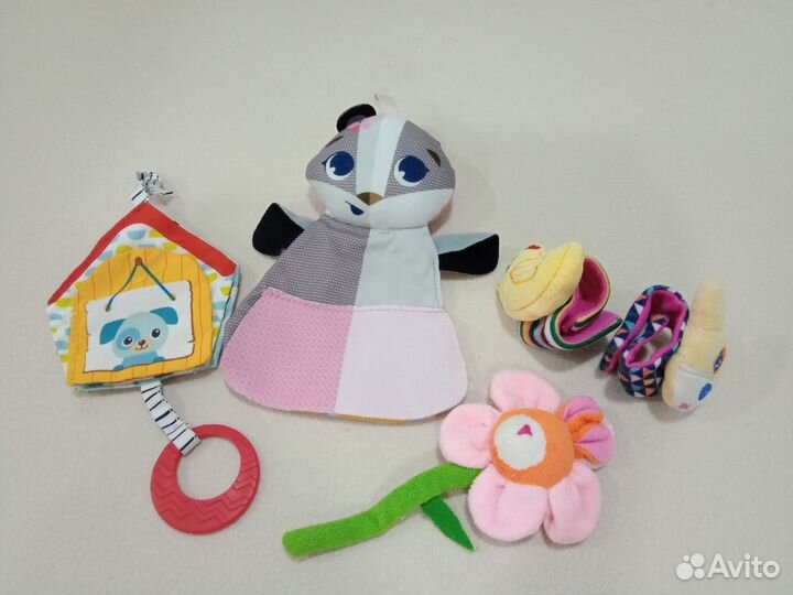 Детские игрушки и погремушки пакетом