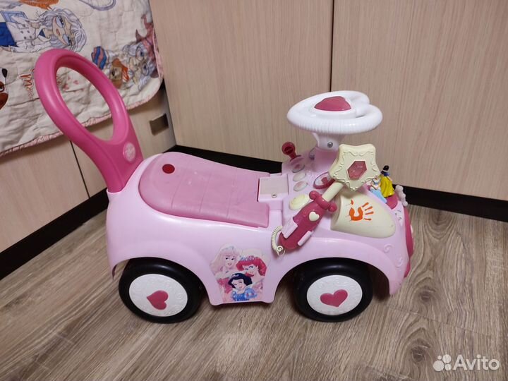 Машинка каталка толокар