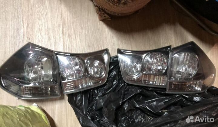 Фонарь задний Lexus RX300 RX330 RX350