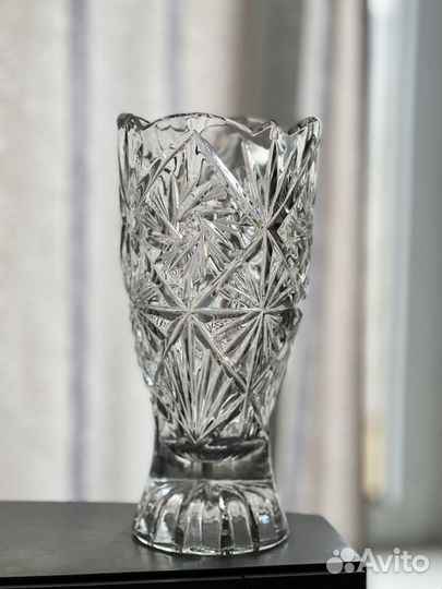 Хрустальная ваза