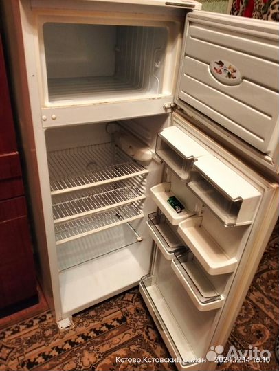 Холодильник атлант бу