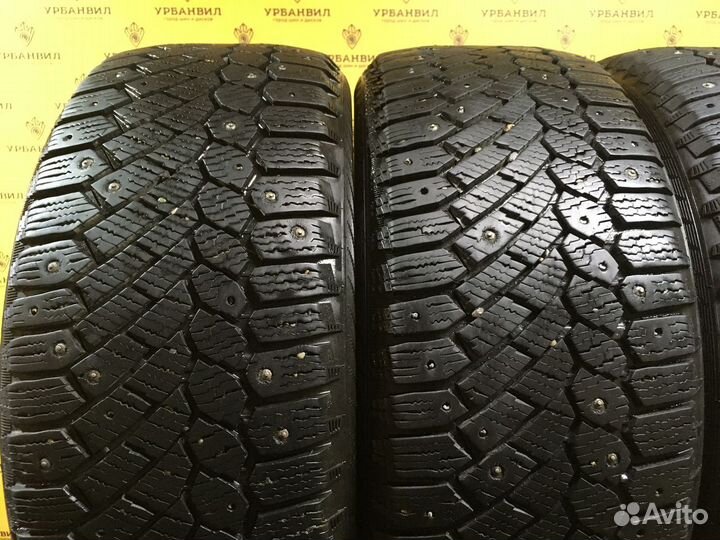 Gislaved Soft Frost 200 215/50 R17 95T