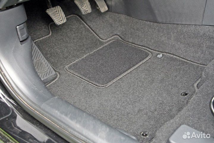 Коврики в багажник авто