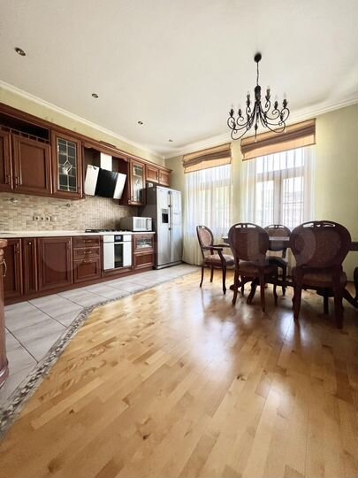 3-к. квартира, 114,7 м², 1/5 эт.