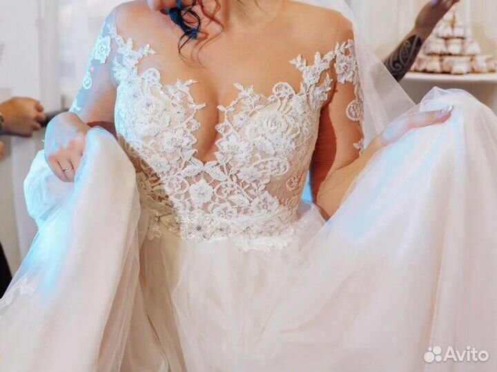 Платье свадебное