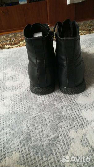Ботинки женские