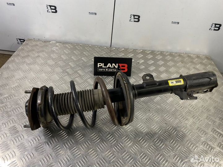 Стойка подвески передняя правая Lexus Rx330 3MZ-FE