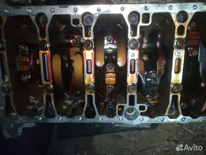 Двигатель volvo B5244s