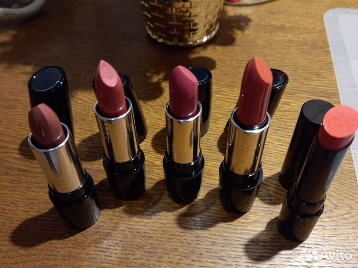 Помада Мери Кей