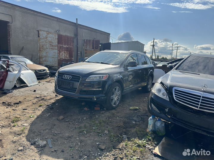 В разборе audi Q7 (quattro AWD BAR 4.2) 2007