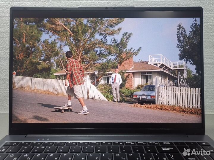 Новый ноутбук Core i7 DDR5 12GB Экран 2k IPS