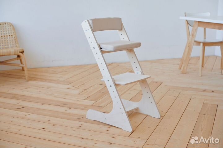 Детский растущий стул