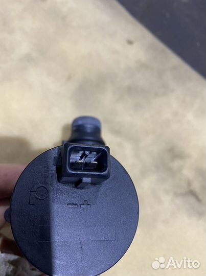 Дополнительная помпа BMW x5 e70 x6 e71 64119197085