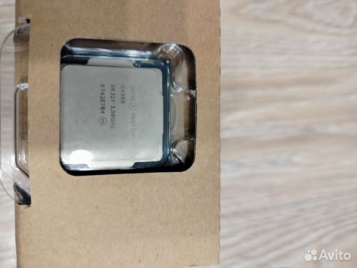 Процессор Intel Pentium G4560