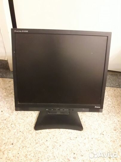 ЖК монитор 17