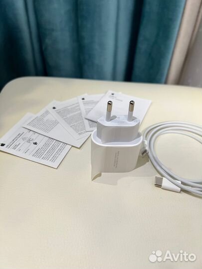 Оригинальная зарядка на iPhone 20w Индия