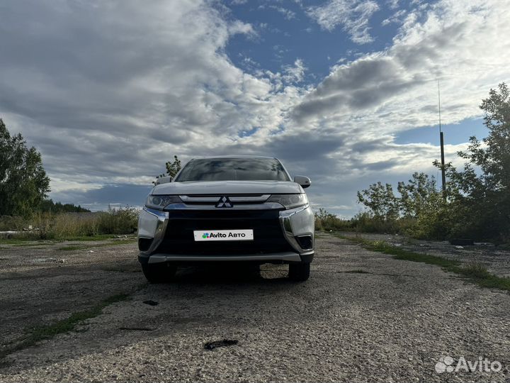 Mitsubishi Outlander 2.0 CVT, 2015, 185 000 км