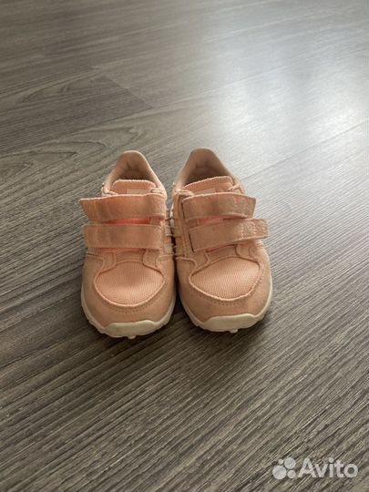 Кроссовки детские adidas 20 размер