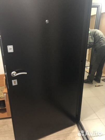 Дверь входная железная бу