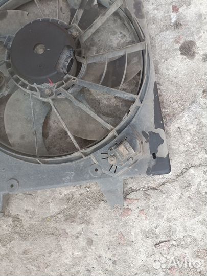 Диффузор радиатора с вентилятором Nissan Almera G1