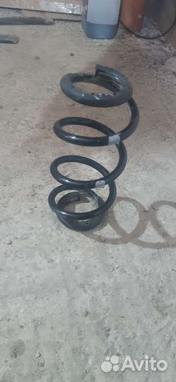 Пружина задняя honda FIT GD1 L13A