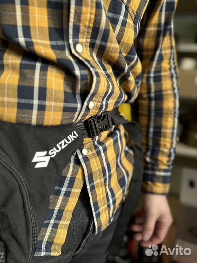 Мотосумка бедренная Suzuki 001