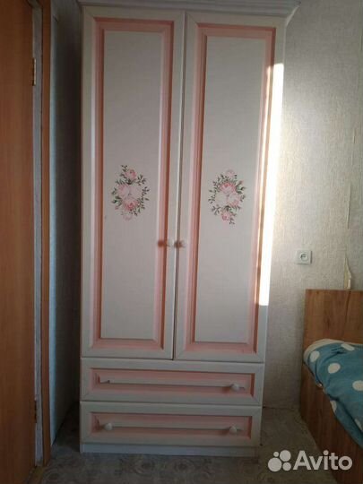 Шкаф плательный