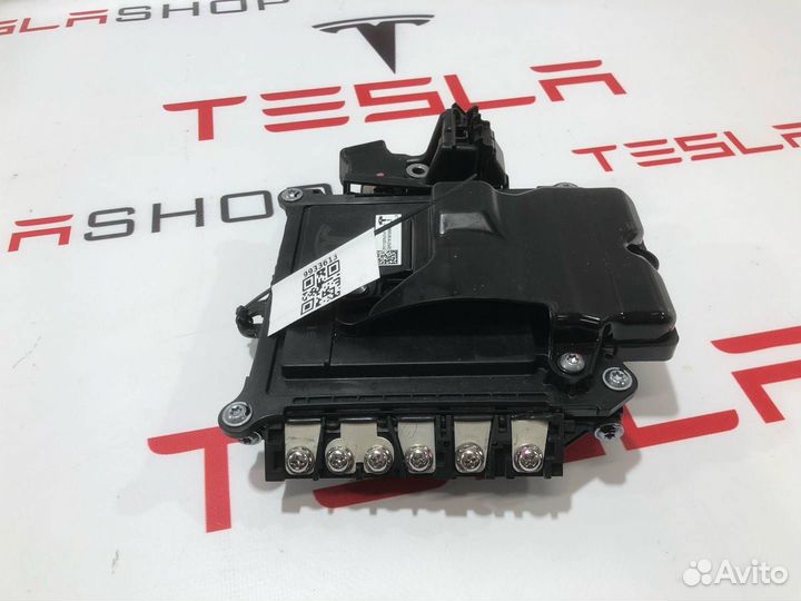 Блок электронных предохранителей Tesla Model X