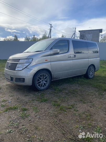 Nissan Elgrand 3.5 AT, 2002, 246 000 км