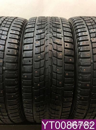 Dunlop SP Winter Ice 01 215/55 R16 98N