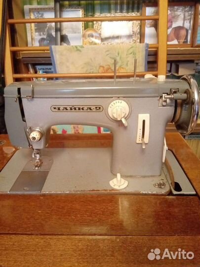 Швейная машина Чайка 2