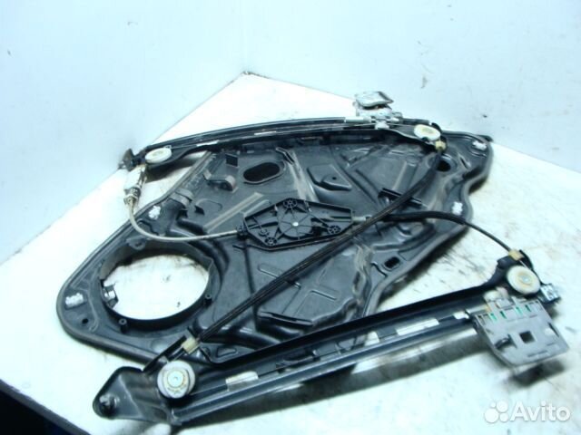 Стеклоподъемник электрический задней двери Прав