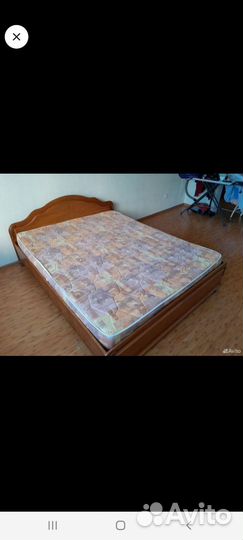 Кровать двухспальная с матрасом бу 160 200