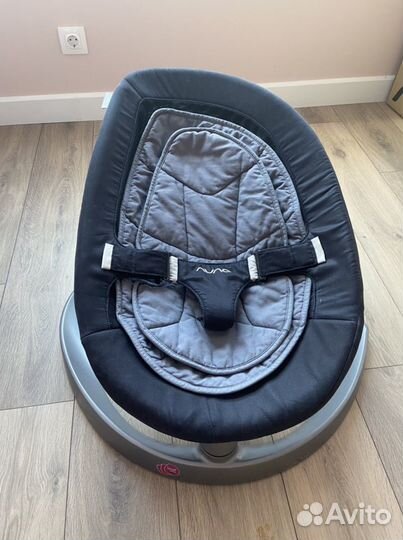 Шезлонг nuna leaf