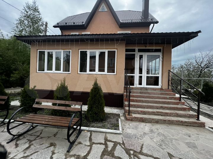 Коттедж 260 м² на участке 10 га