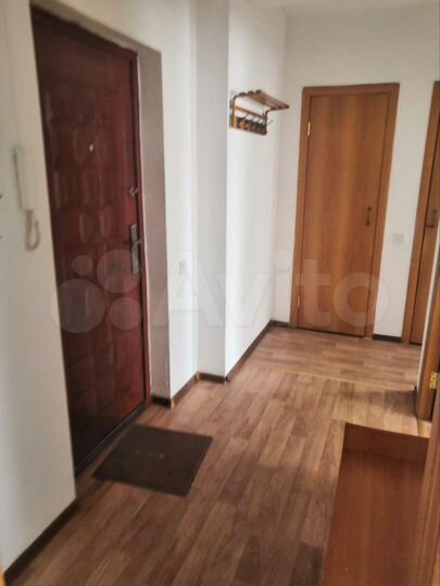 2-к. квартира, 40 м², 1/3 эт.